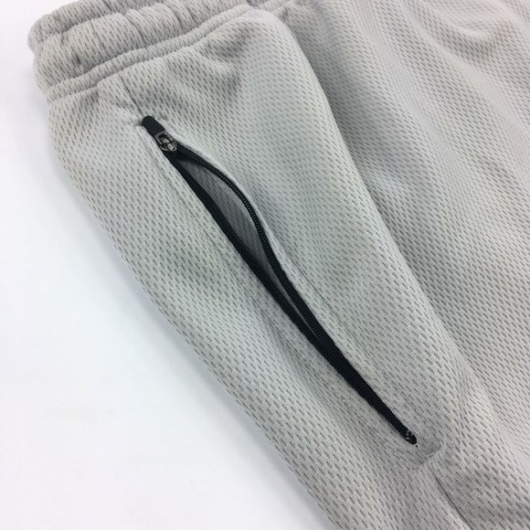 Athletic Zippy Sports Grey Zipper Pockets Size XL - Picture 4 of 5
